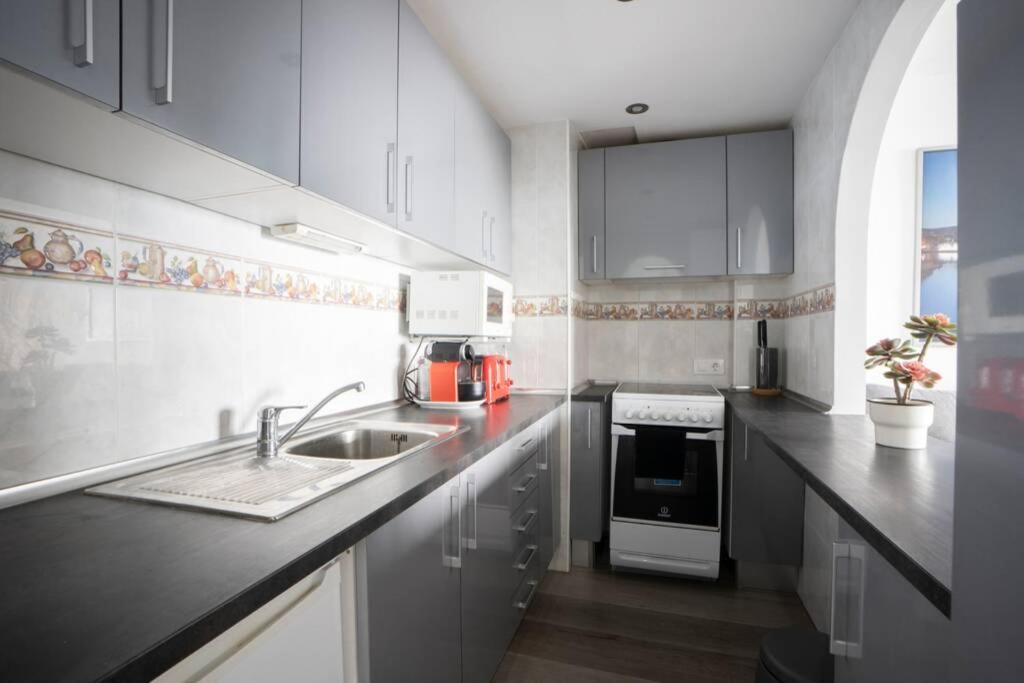 Modern Penthouse Beach Front Apartment Apartment Calvià